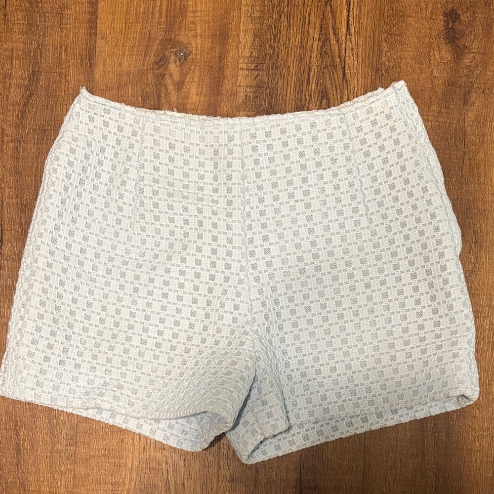 Light Blue Patterned Romper - Picture 5 of 5